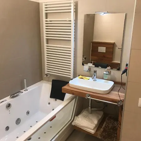 Paesemio Di Bolzoni Maria Graziella Pensión 3*